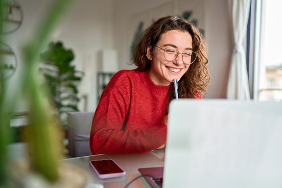 Office working on computer girl | CB | 576x384